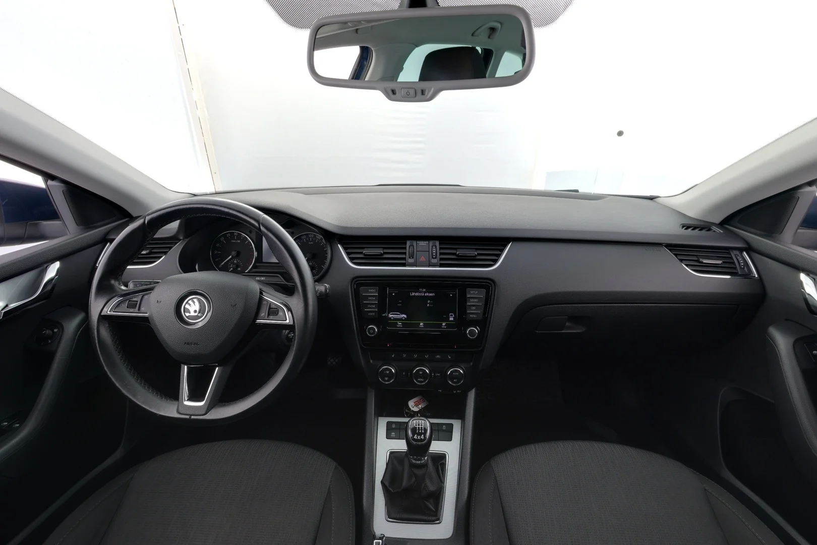 Car Image - wDHIYy7B8oY2HZMgX6EXX
