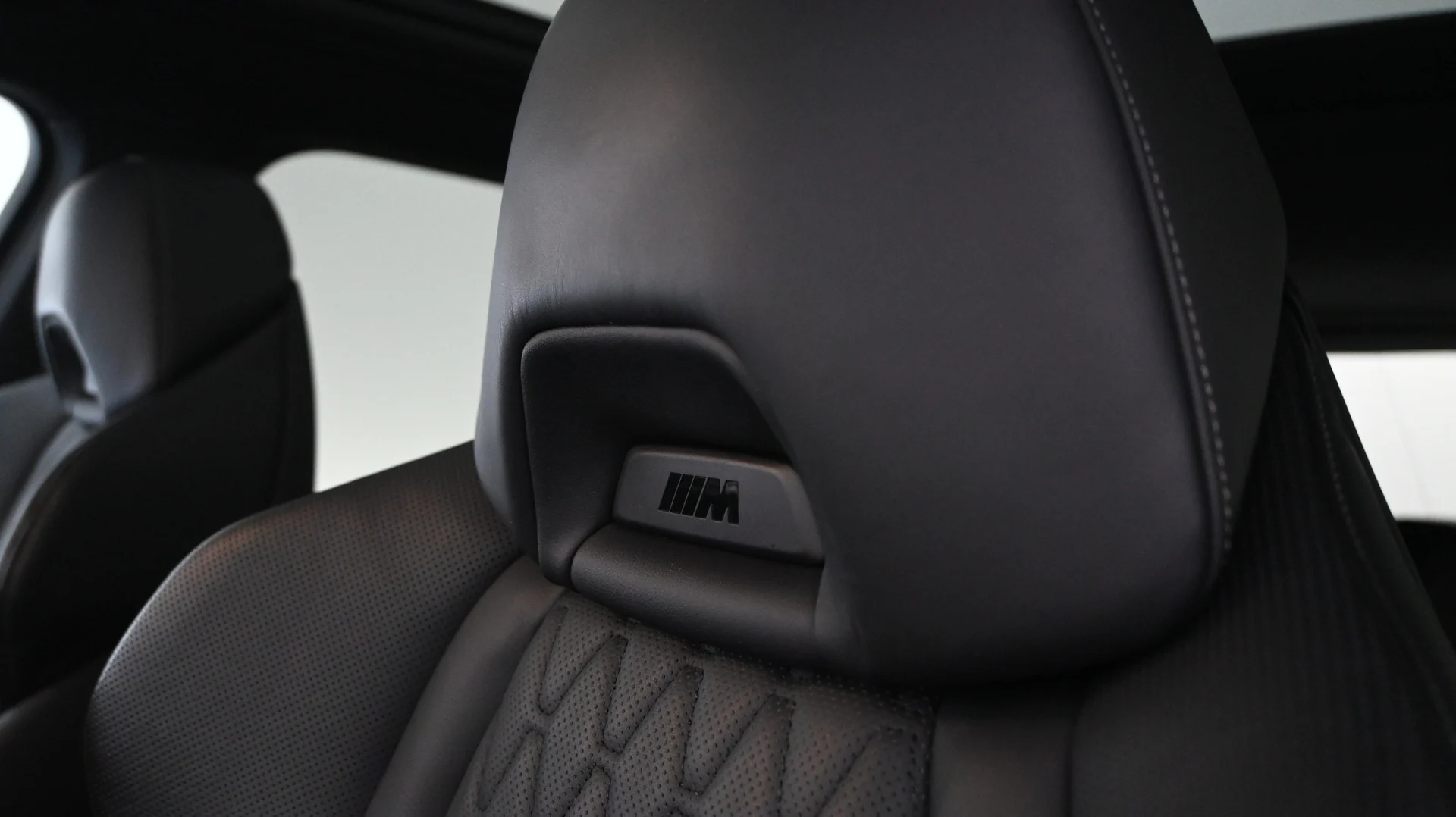 Car Image - 3egWFwDwvwxBkHvZuj6jHk