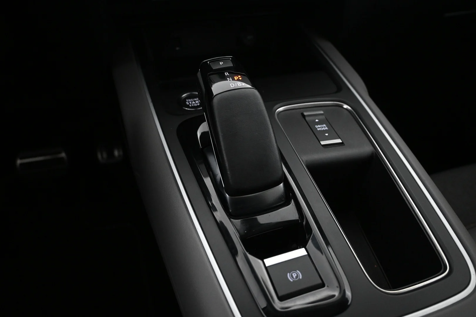Car Image - 7yp8Ie7UvVOYfo8vTwTFHV