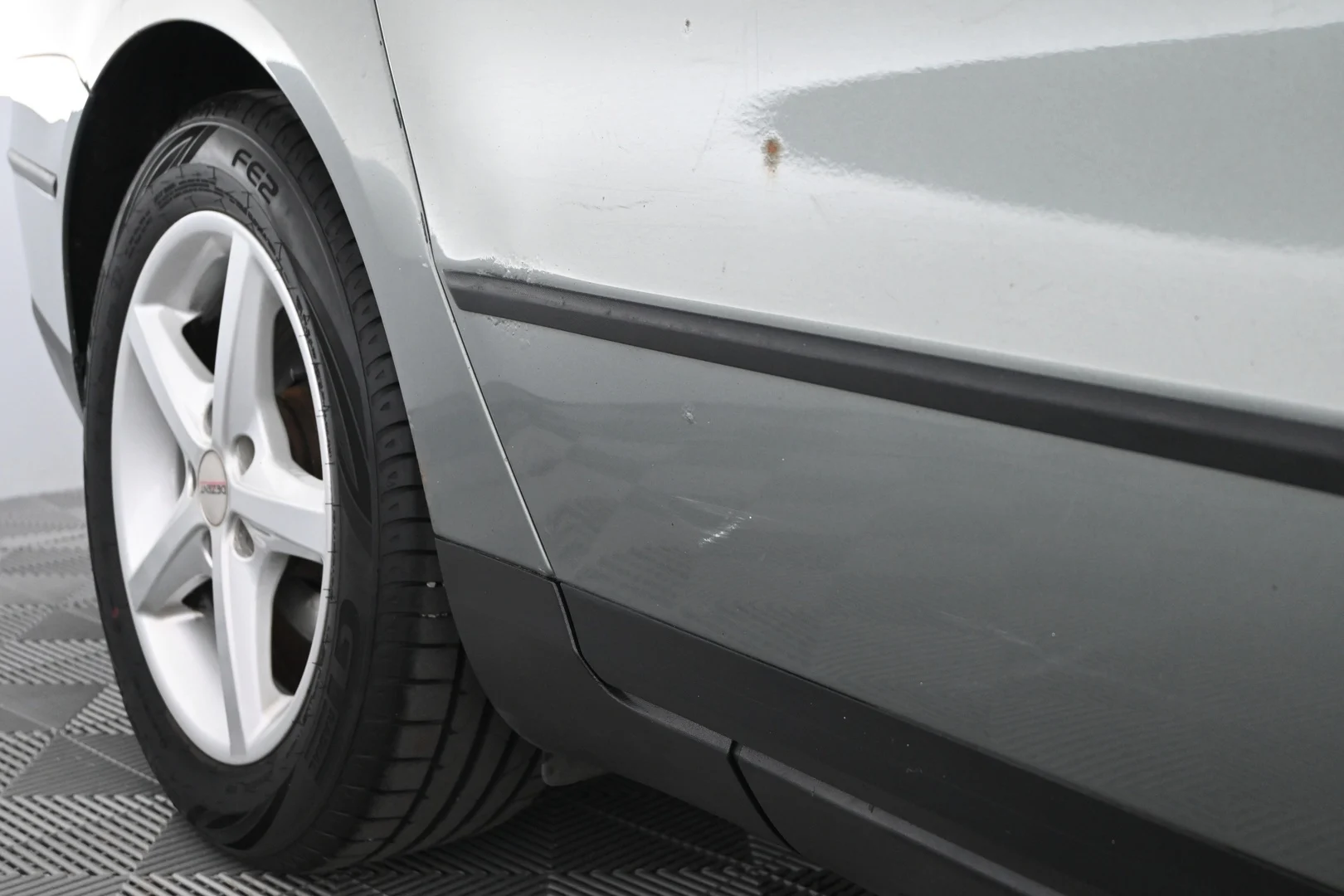 Car Image - 31mICo9XjHM5BUxG49eWpY