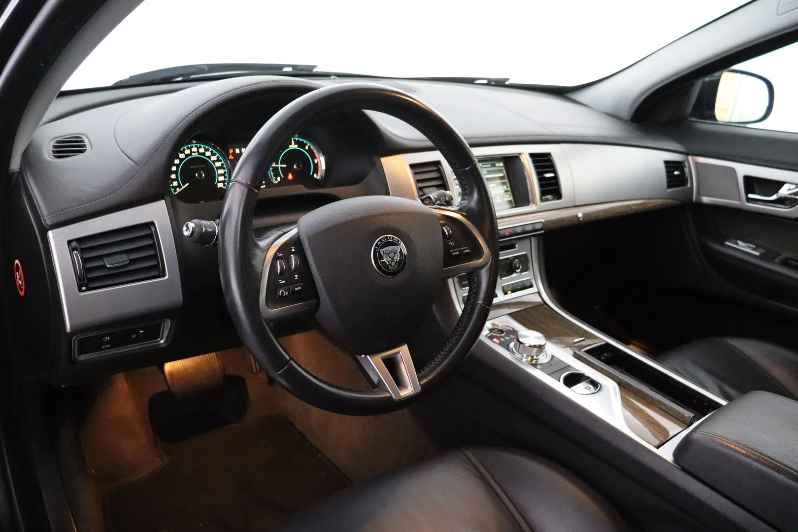 Car Image - 7Dk48RxmwIEdWy1HxKU4jZ
