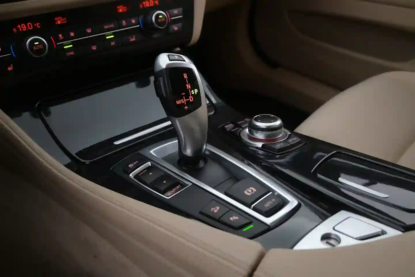 Car Image - 26Mlg1N8qDzmq2AMEK6ig8