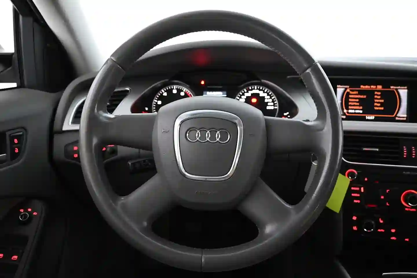 Car Image - 4BixllG5MFVnsfs7QM84bJ