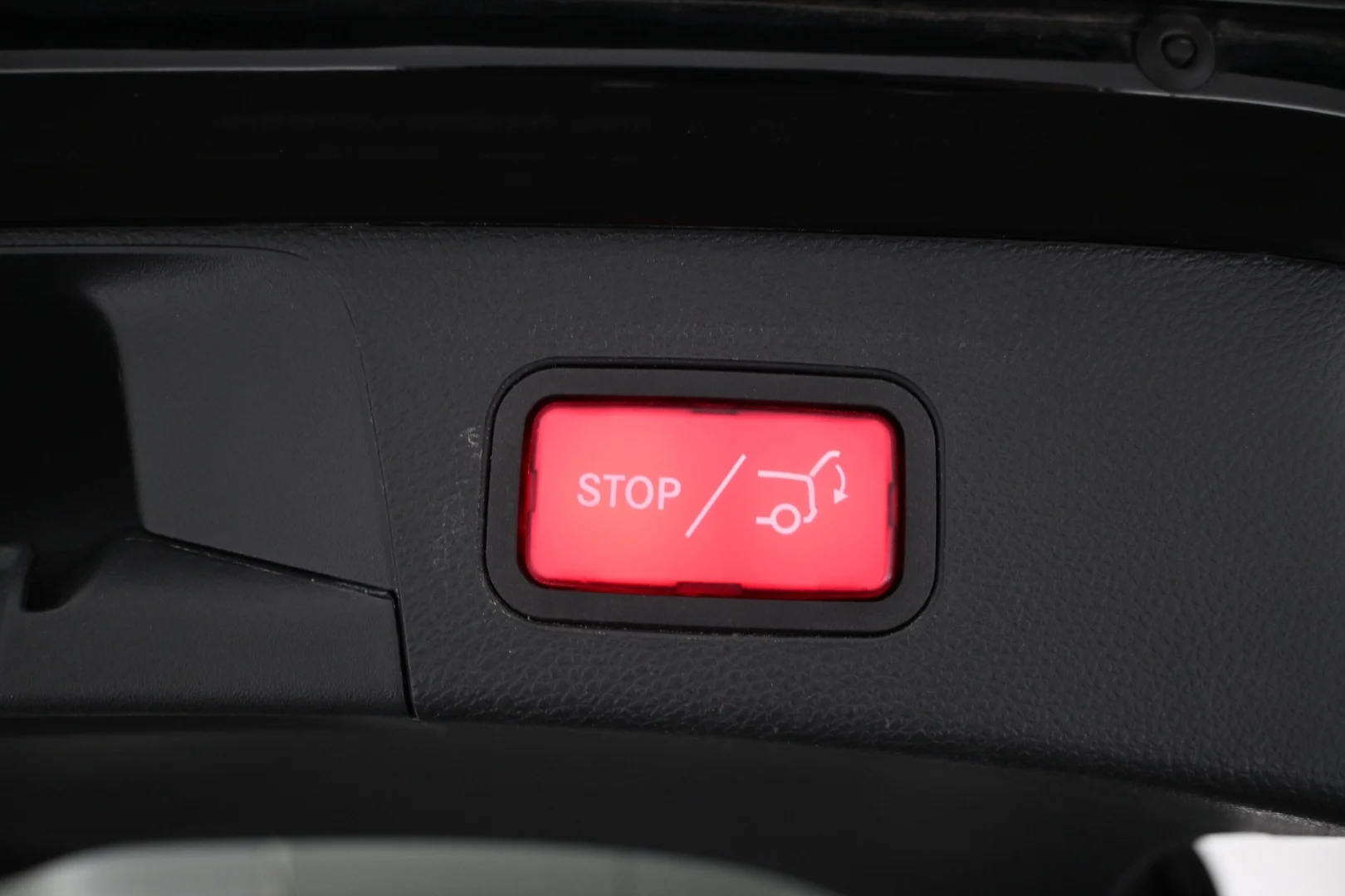Car Image - 52RjWIoCMkhhw8OQV6A41y