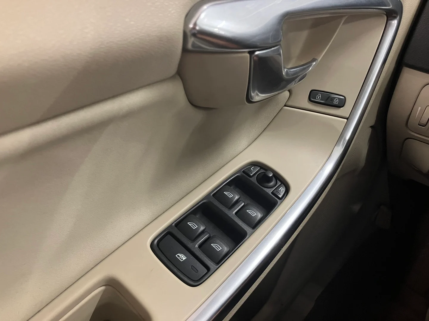 Car Image - 2PZt7PrXb5VgETwes3yGfw