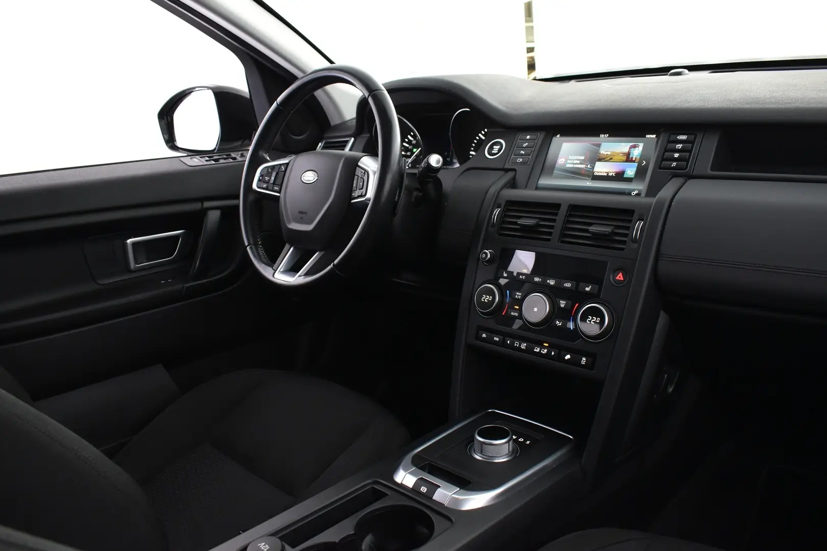 Car Image - 3SZO3SxWACFhqDYXah2BHE