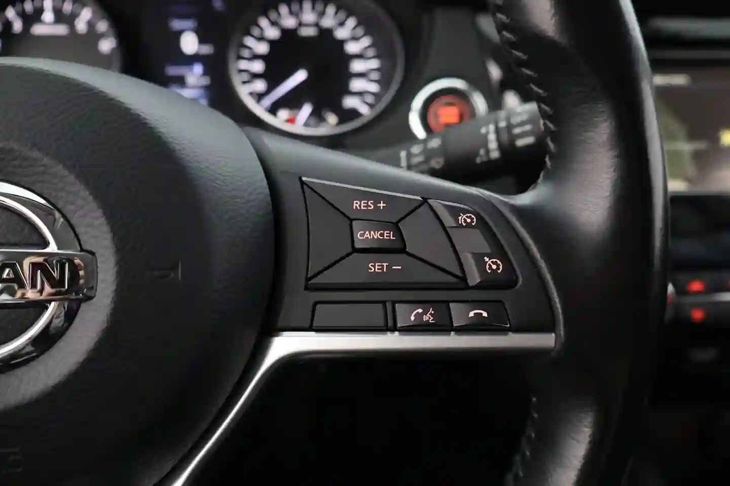 Car Image - 1OksG8heH5z9fONwzmspSi