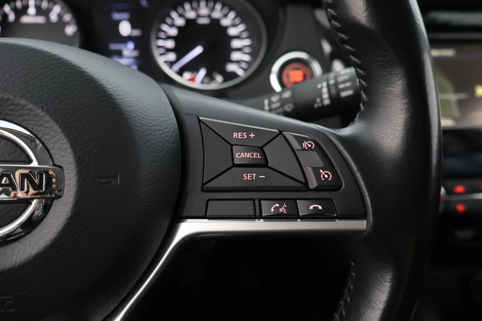 Car Image - 1OksG8heH5z9fONwzmspSi