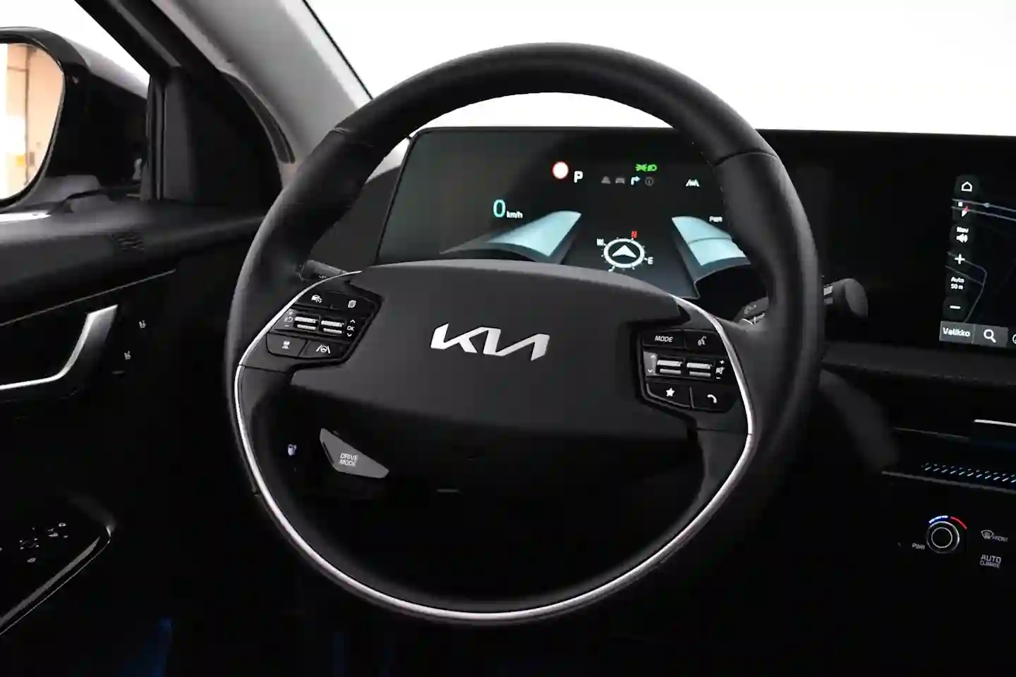 Car Image - 2VW3aPDBCmZc1B8tns5rHx