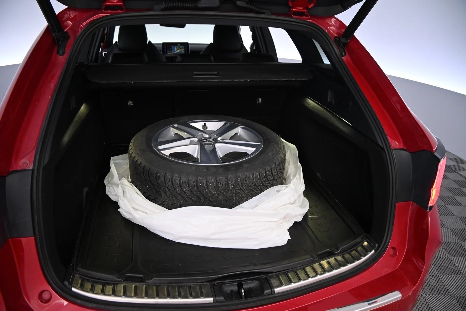 Car Image - 6yLYcoJrL18Mzrk3RTwsCU