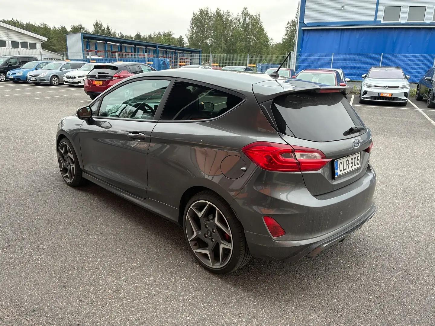 Car Image - 3tPsWsxPUz7dk885S0zky3