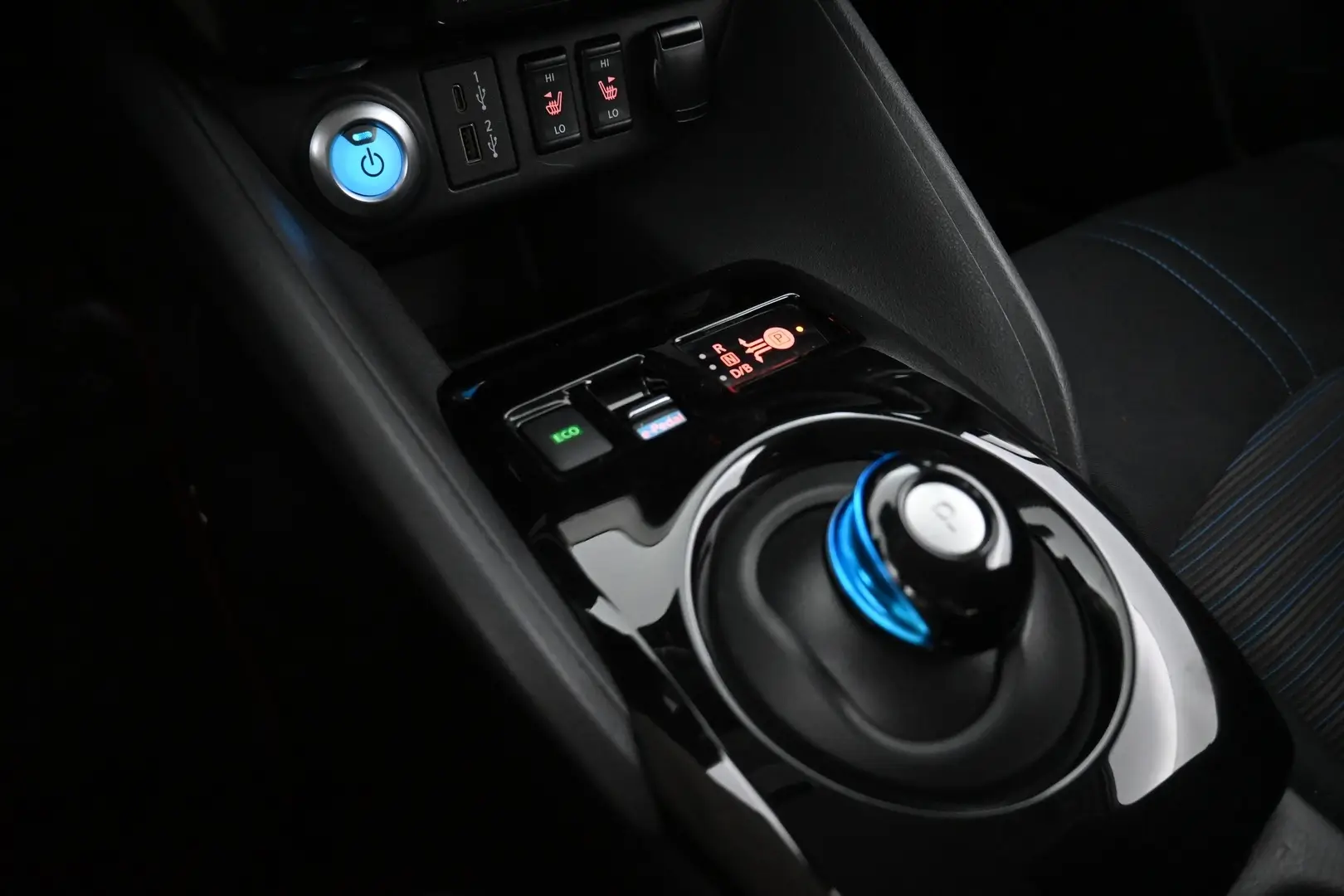Car Image - 3ZQeQ1LyCD8qf5vhnEsysn