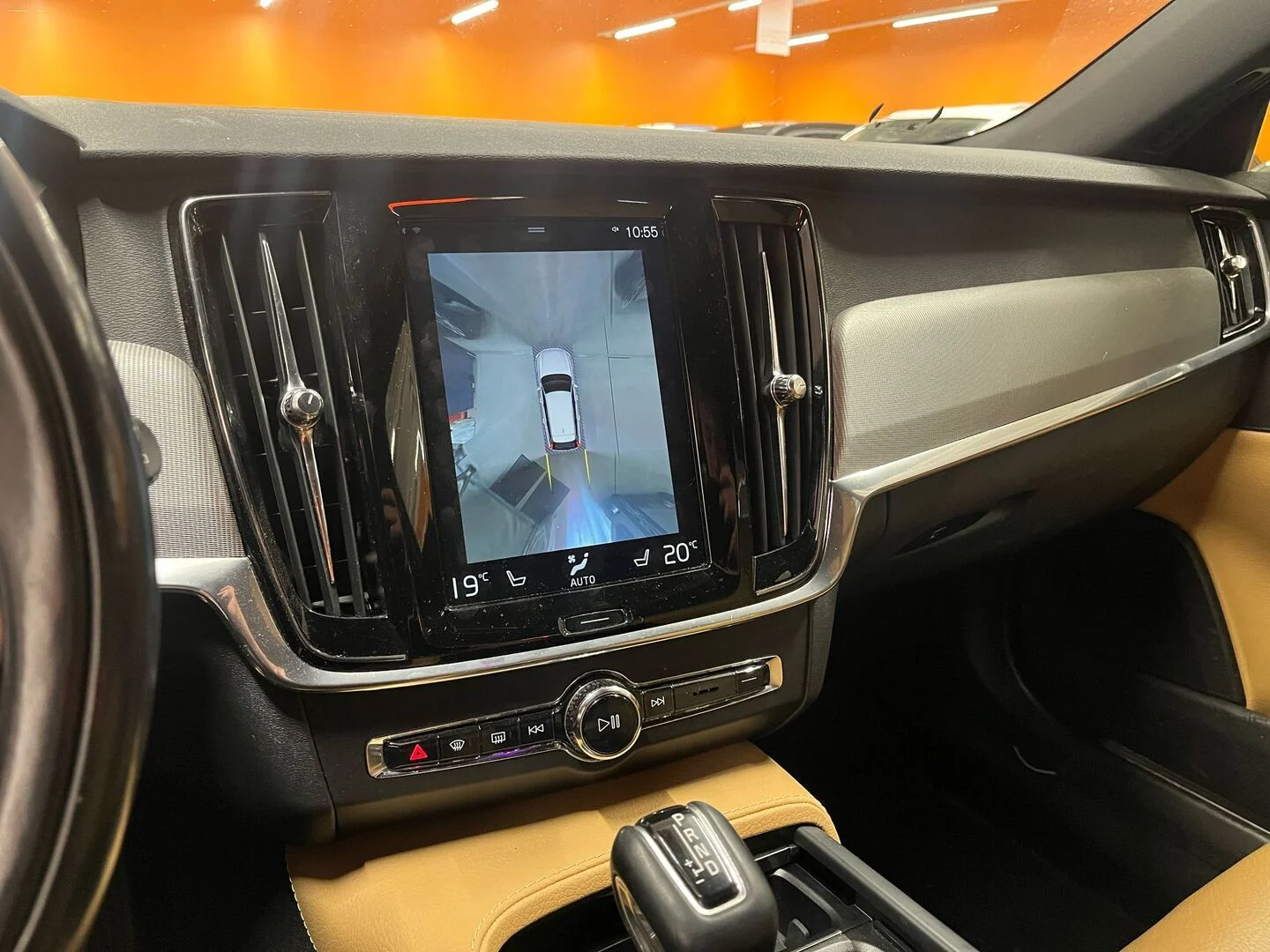 Car Image - 6R69RJp9voOCCXWeLUInLU