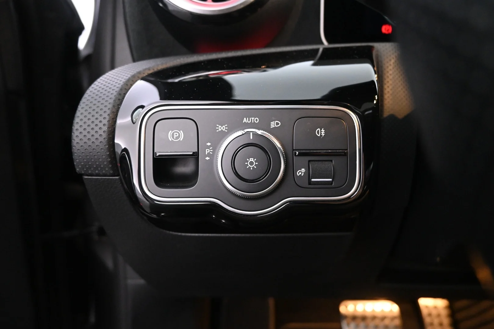 Car Image - 3eHrq5gWC5r8VoJ9orbplD