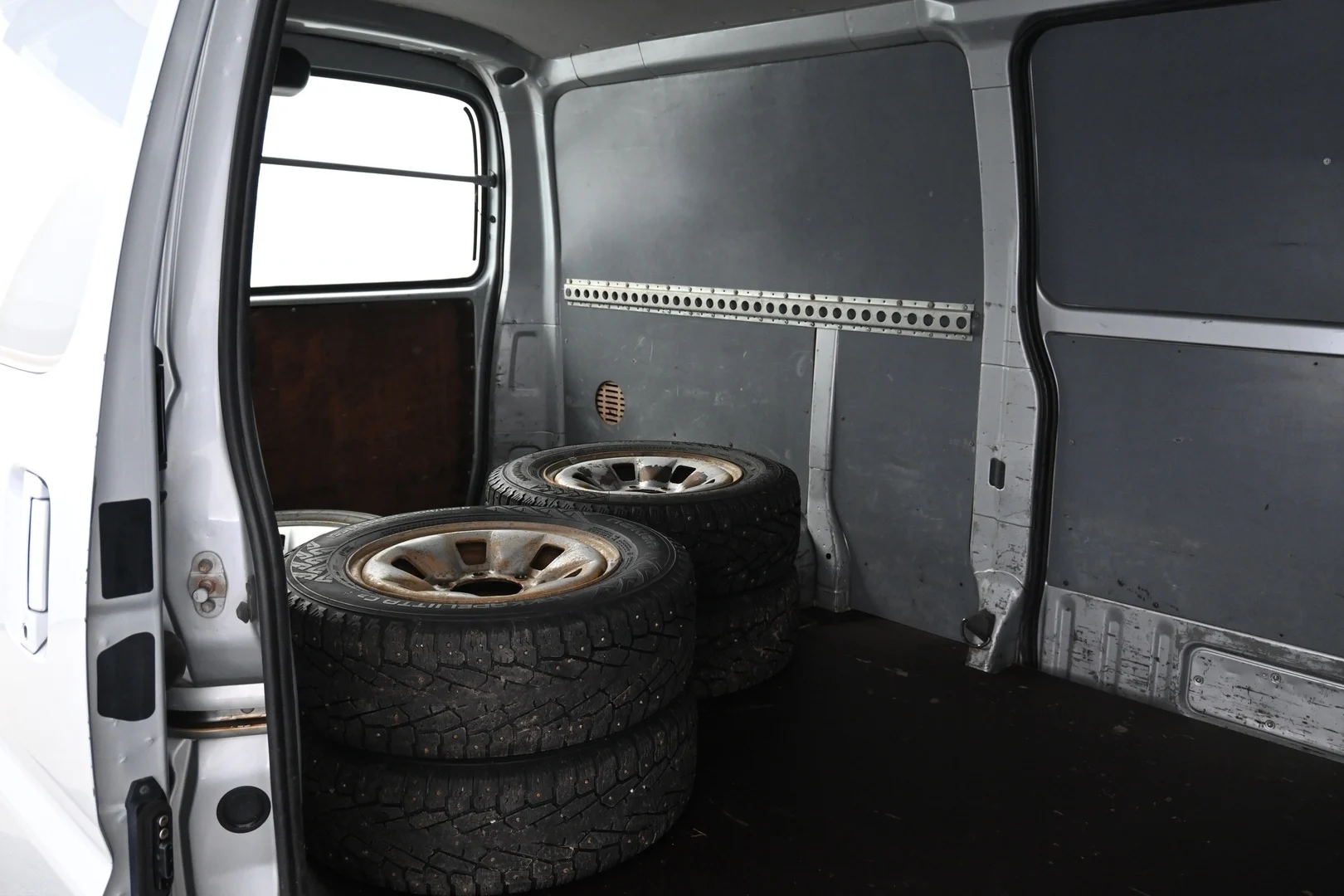 Car Image - 4PGBtroRyoBarjWtgumG8B