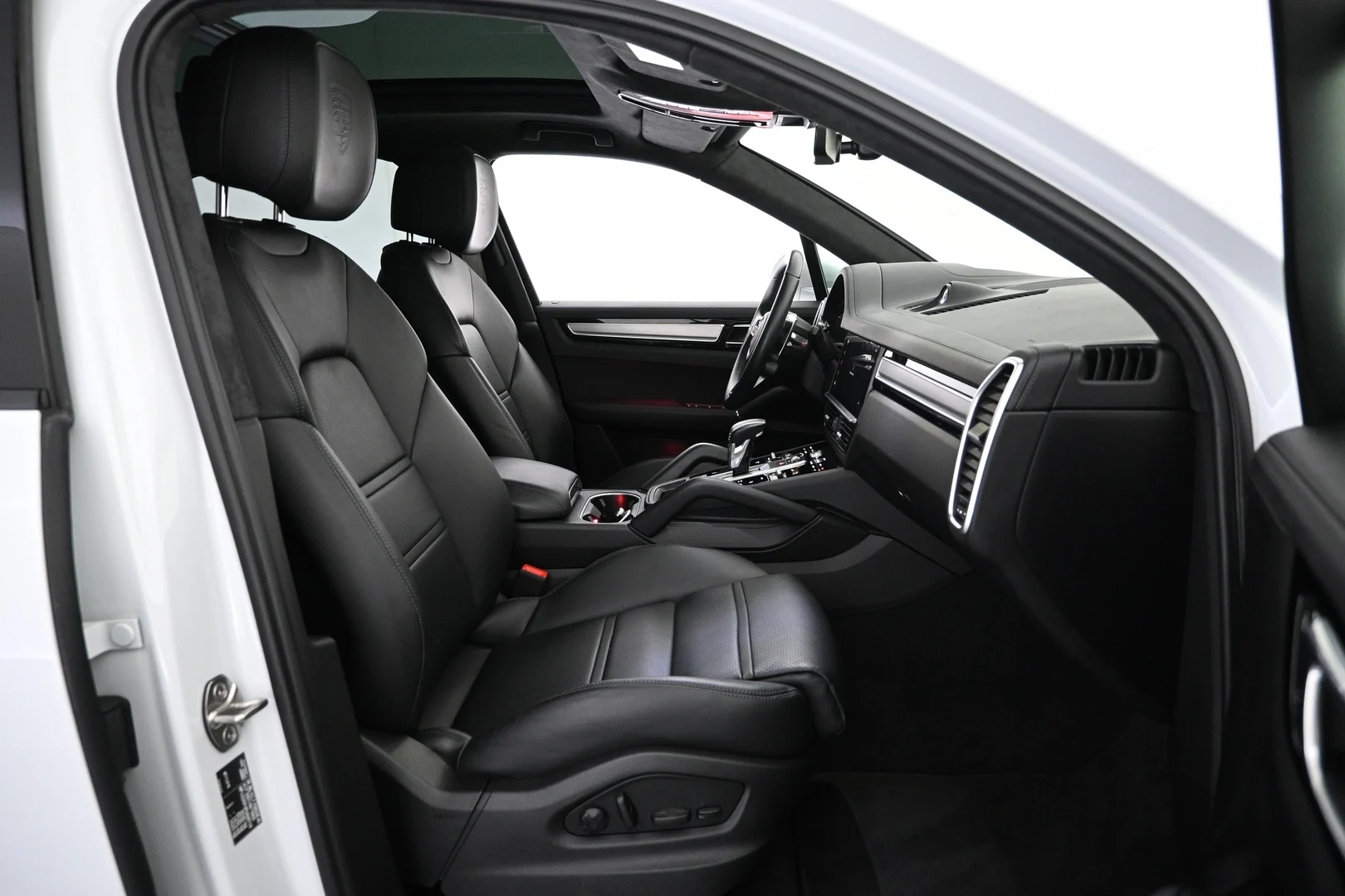 Car Image - 6c5QVODK71eTtS3vzHGVaW