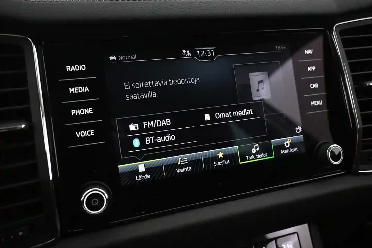 Car Image - 4LuozmvvtmWl5uv7Nd94Iz