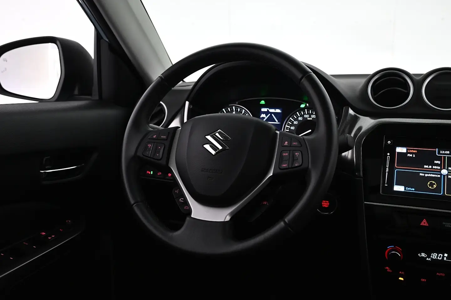 Car Image - 3M5iQHeZPfuYtaSA9dps8m