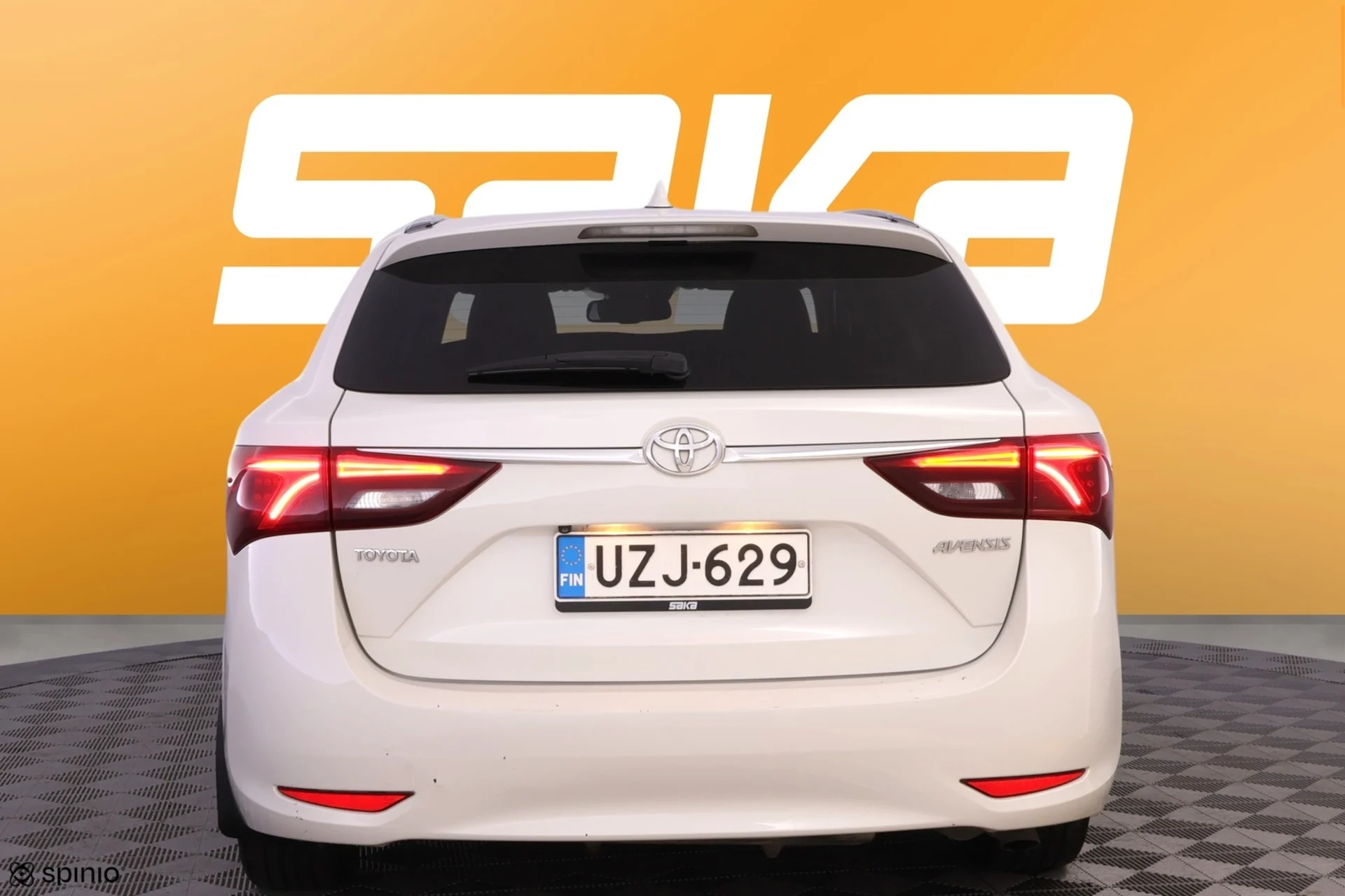 Car Image - 2asLIyYU7LGdXux2GVtLRn