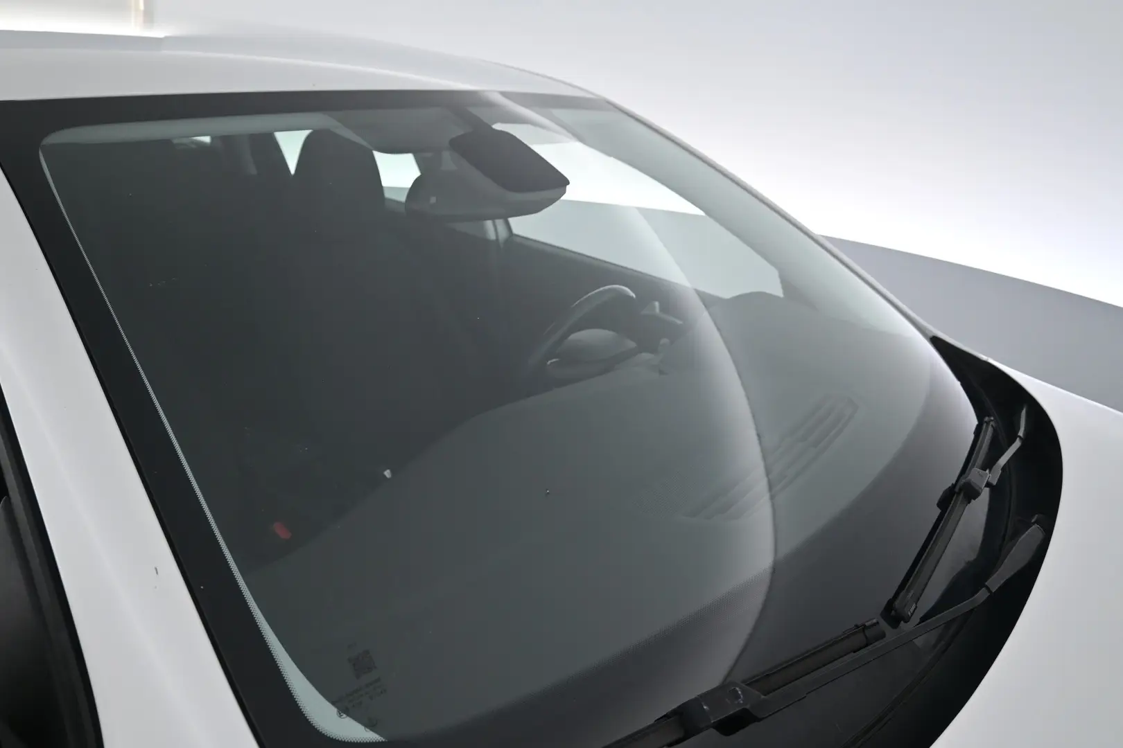 Car Image - 30VzJJF0S6Z4HvZj0SRFxu