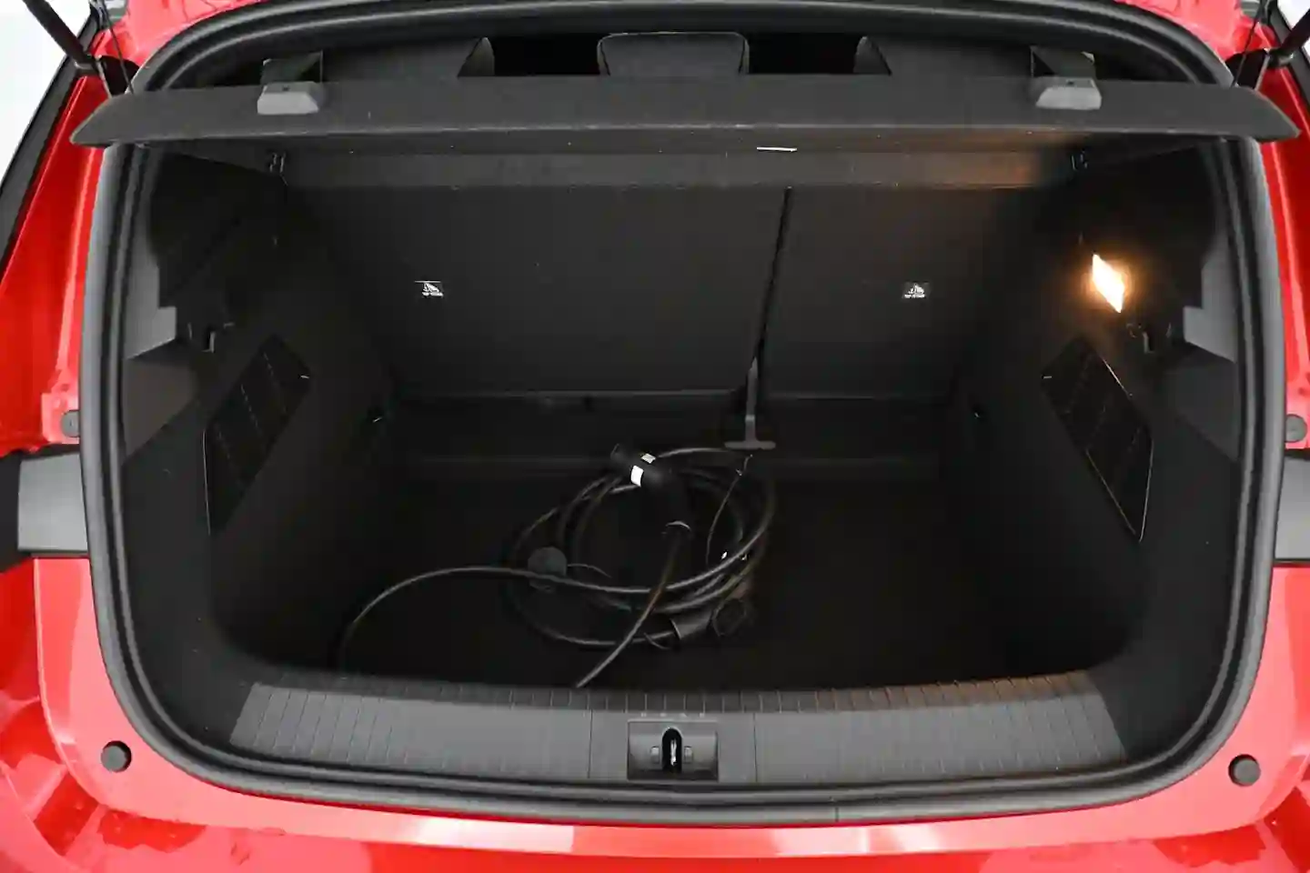 Car Image - 2cRY68cJjzuVukYXEfZDbb
