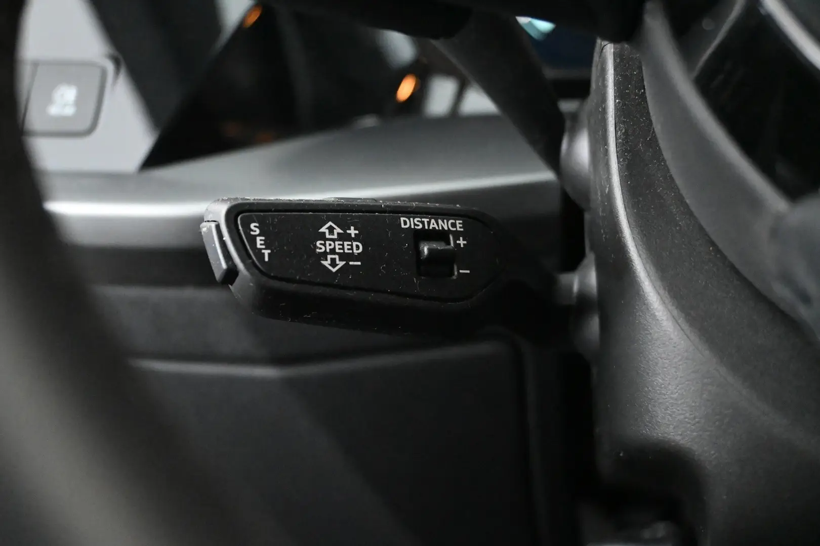 Car Image - 4Yiss8GoI2kgI9dZPDs0Nu