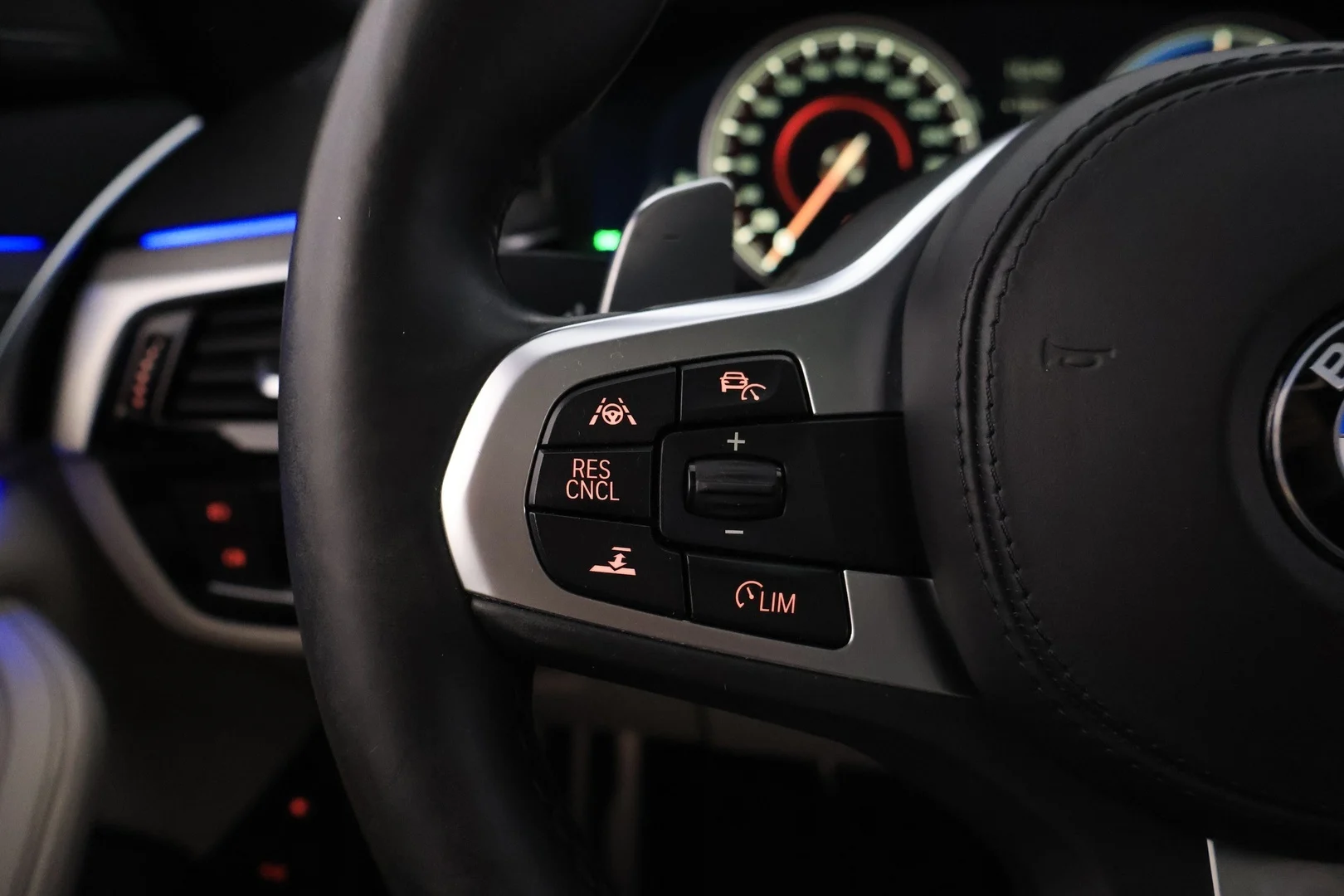 Car Image - 4cSpdwBMsSrD2aNW0OgfhF