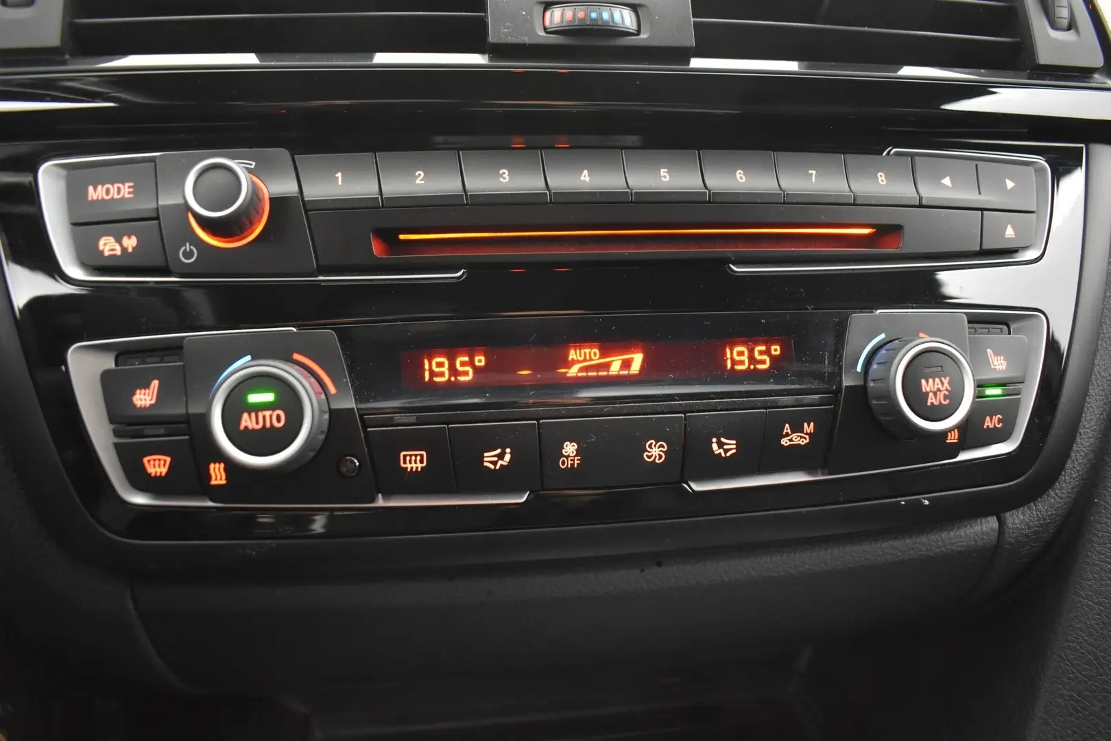 Car Image - 1w45P9nCzzWFbqU0jhRWT6