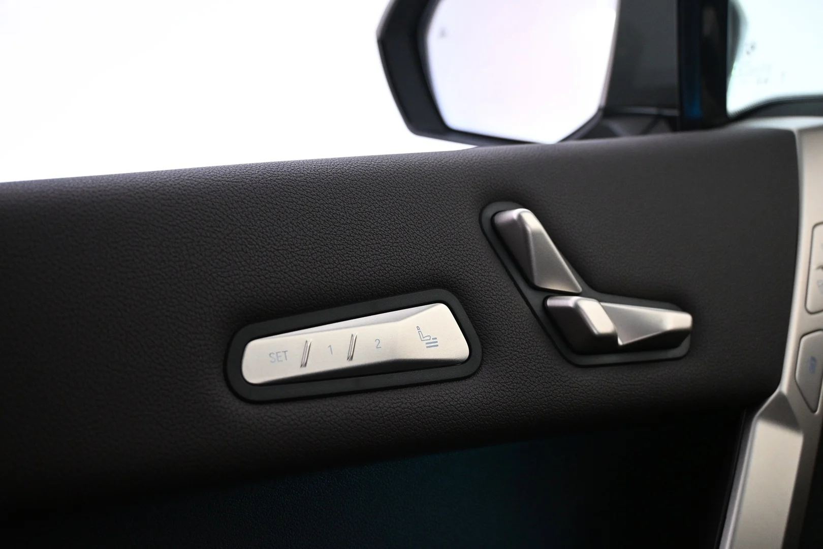 Car Image - 26VnNNQPU7tlAdslVUOipC