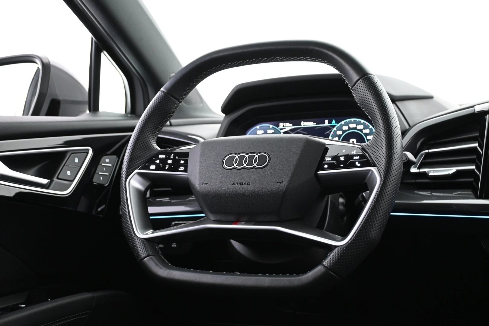 Car Image - 4B8iL6MJ0Dr6juG9ZLqmV7