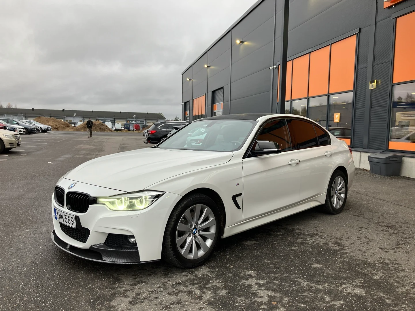 Car Image - A8JHD0vALgZXT3fYrqtQp