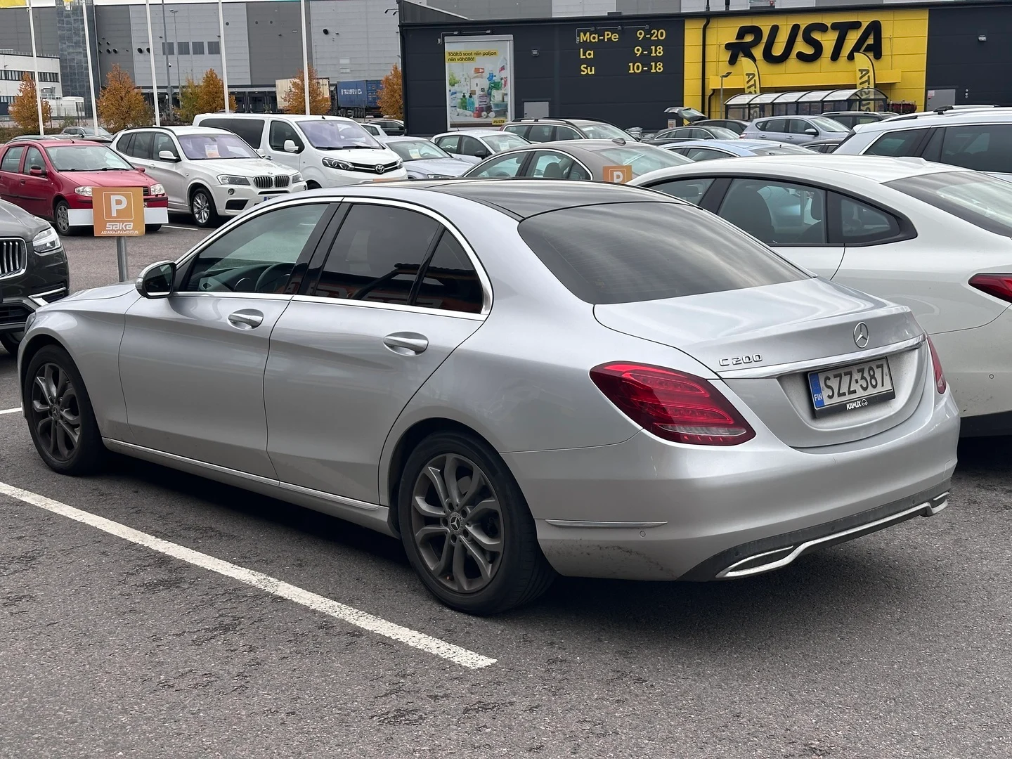 Car Image - 44ALI8vQjNJPm6zGCO7KdG
