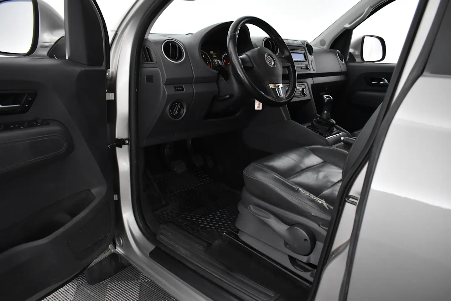 Car Image - 1h1WcGNwmrborkENWJstgp
