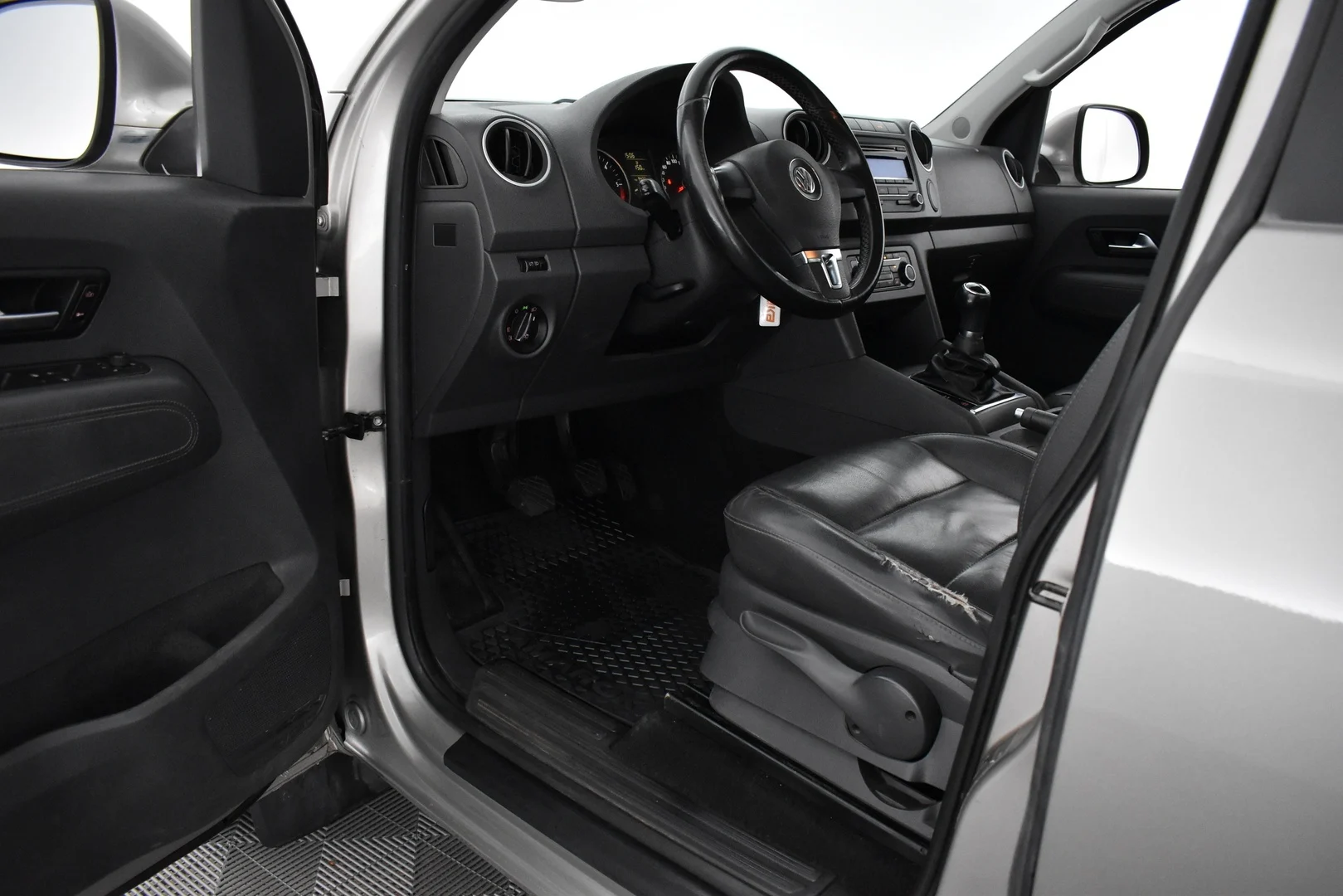 Car Image - 1h1WcGNwmrborkENWJstgp