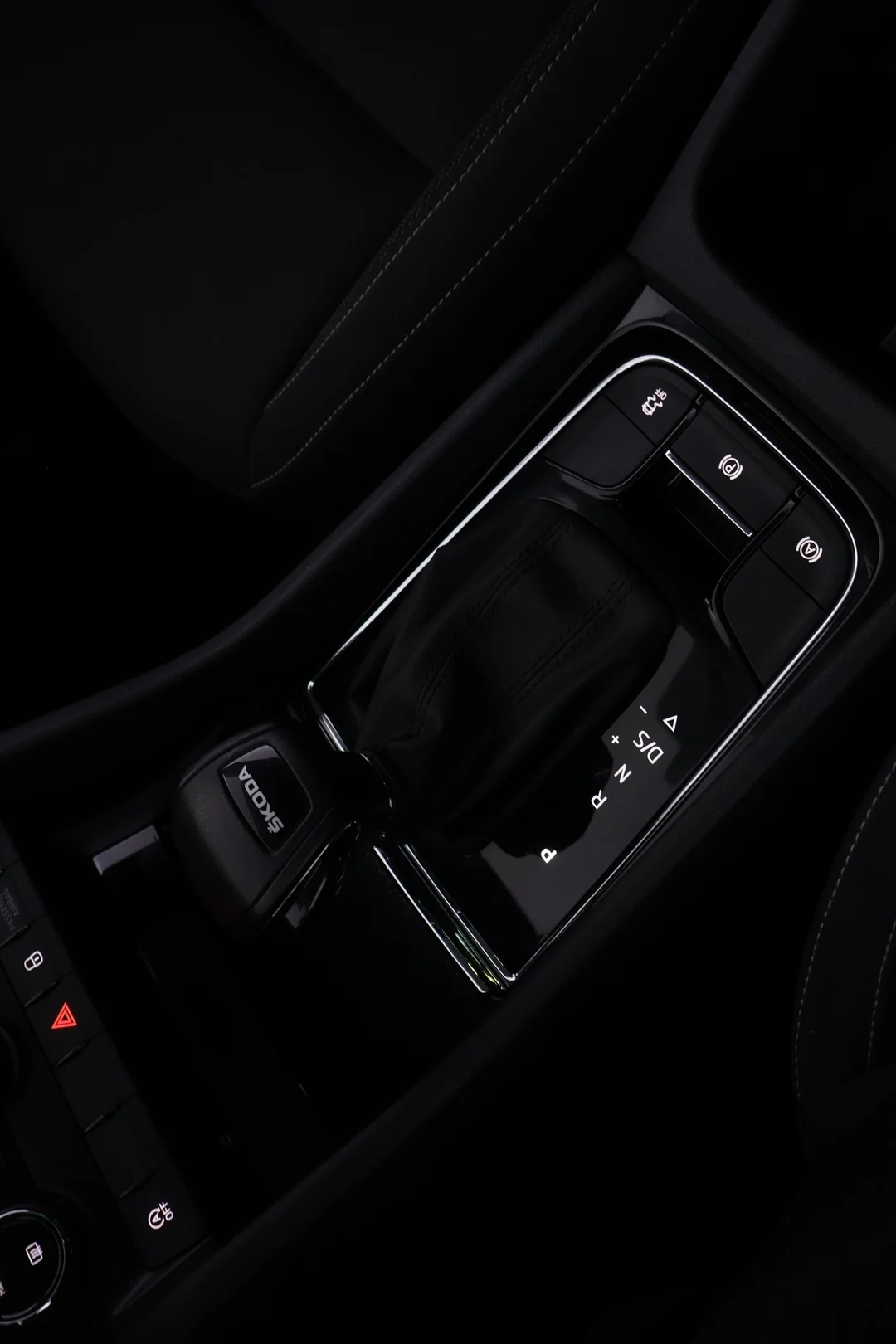 Car Image - 2gdE8d9zN4yehriGYdtD1Z