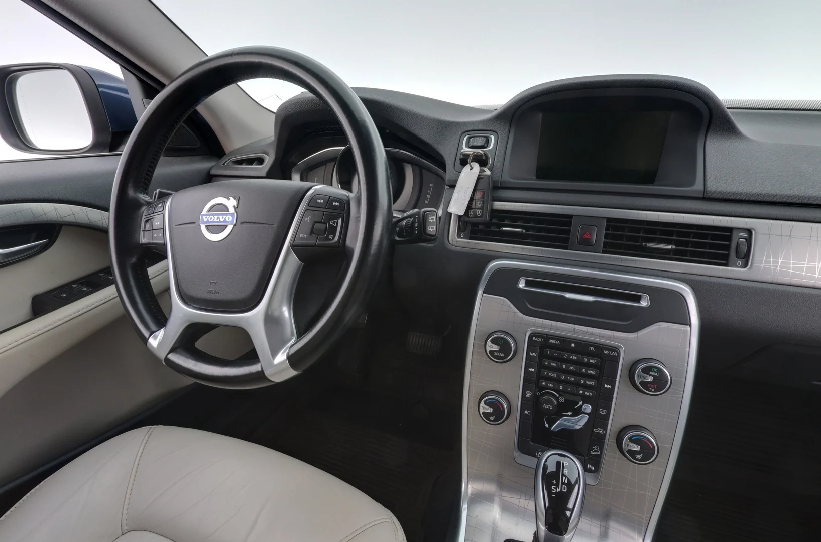 Car Image - 1GA5EvchezjhOGGxhpwfaB