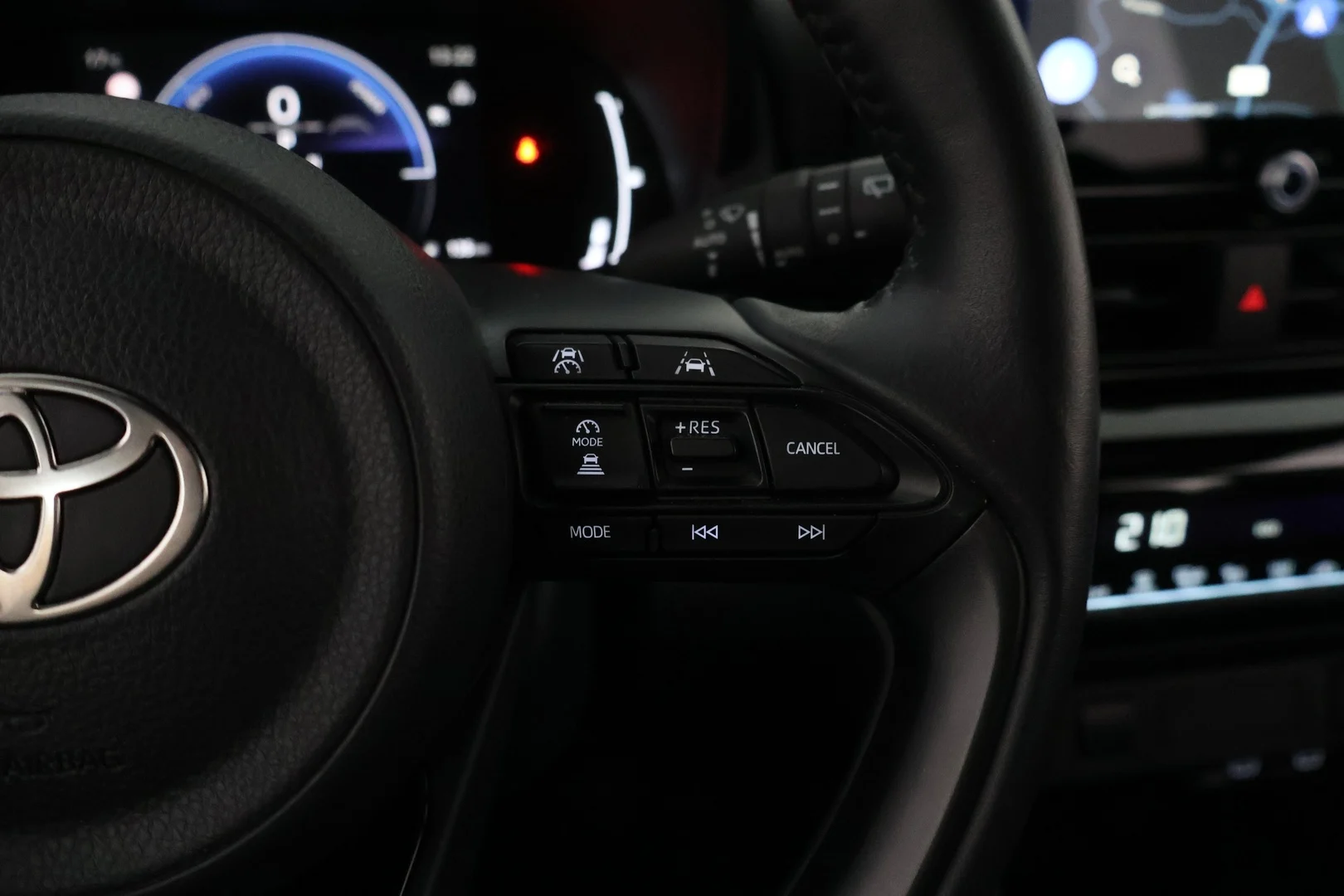 Car Image - FxlBn659bDrqEHCiySxQz