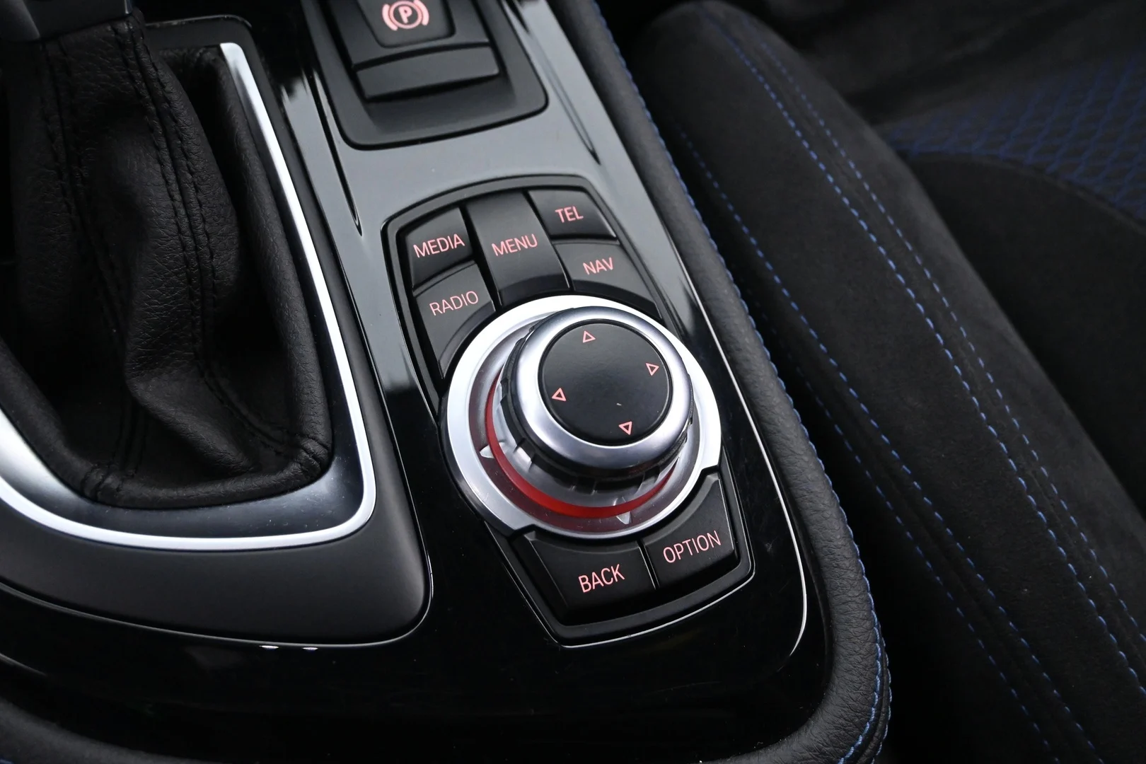 Car Image - 6LkZX5pE3ZVVS4xjmI0QZA