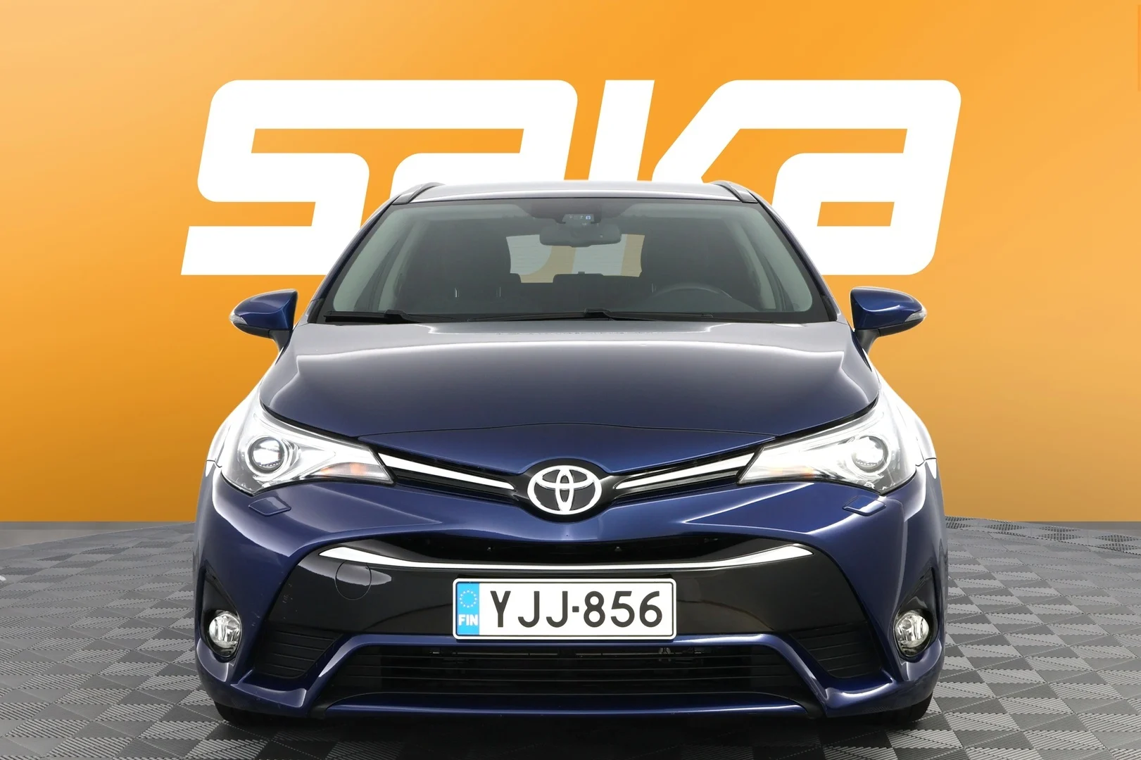 Car Image - wRVXW65I8E5BOd1IoiWtf