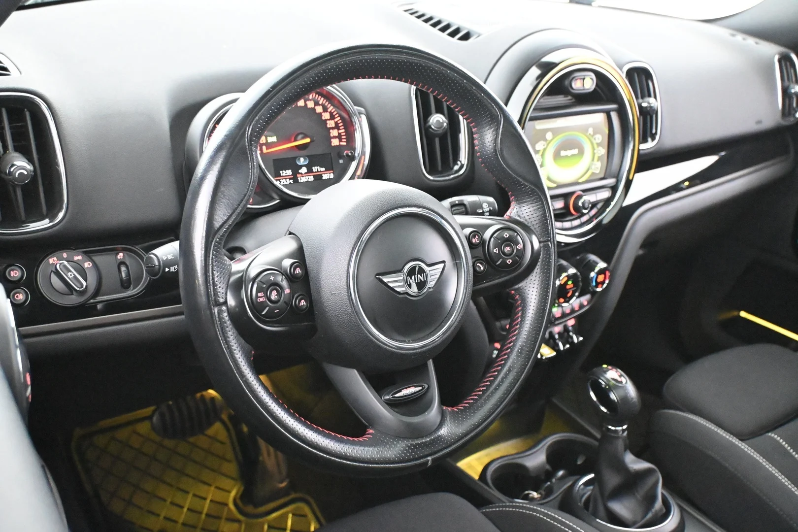 Car Image - 37l8iDb5OQ13qq2dsDBEEE