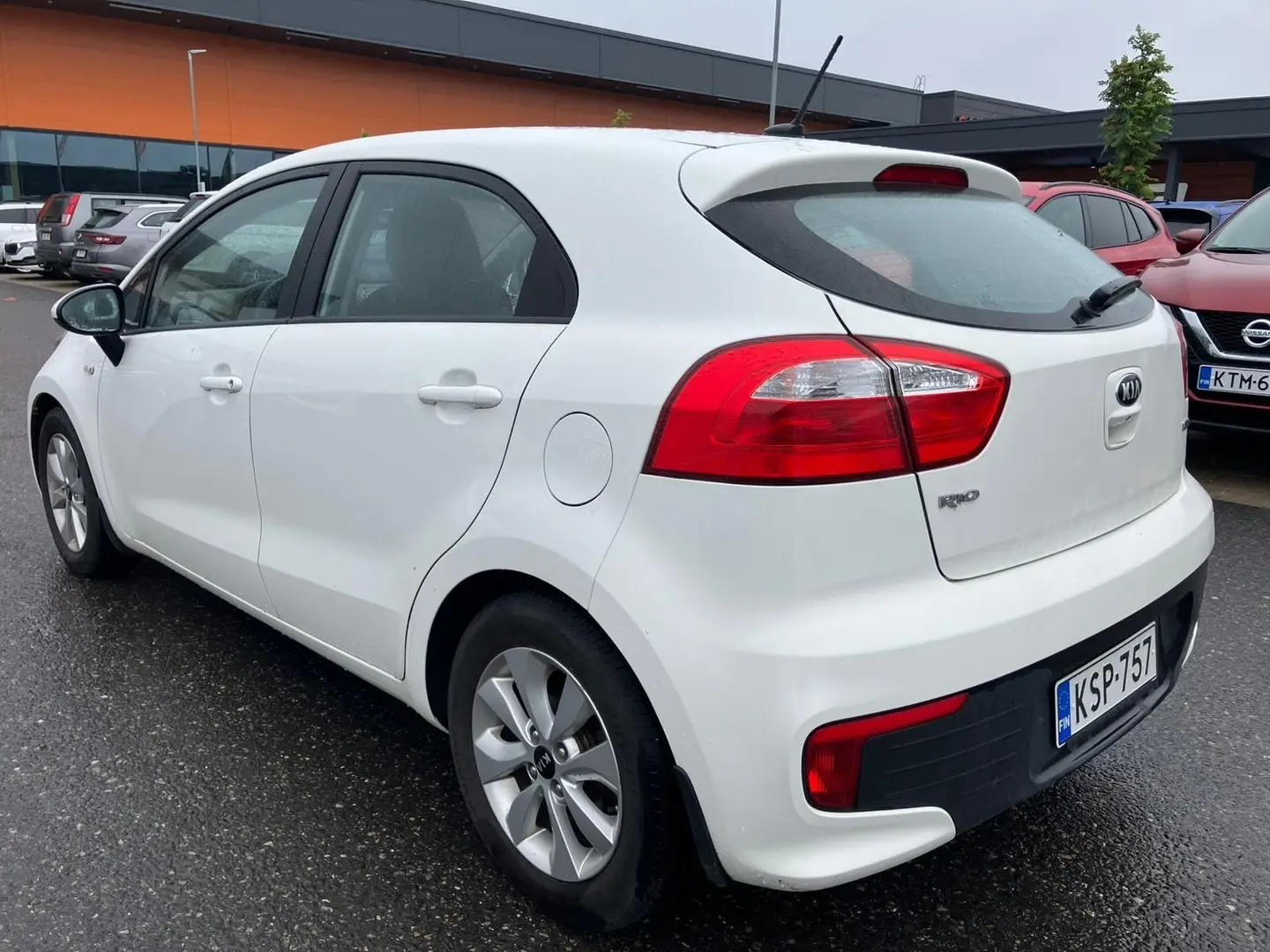 Car Image - 3Ws4biXW4TxVkA1rdyf7dW