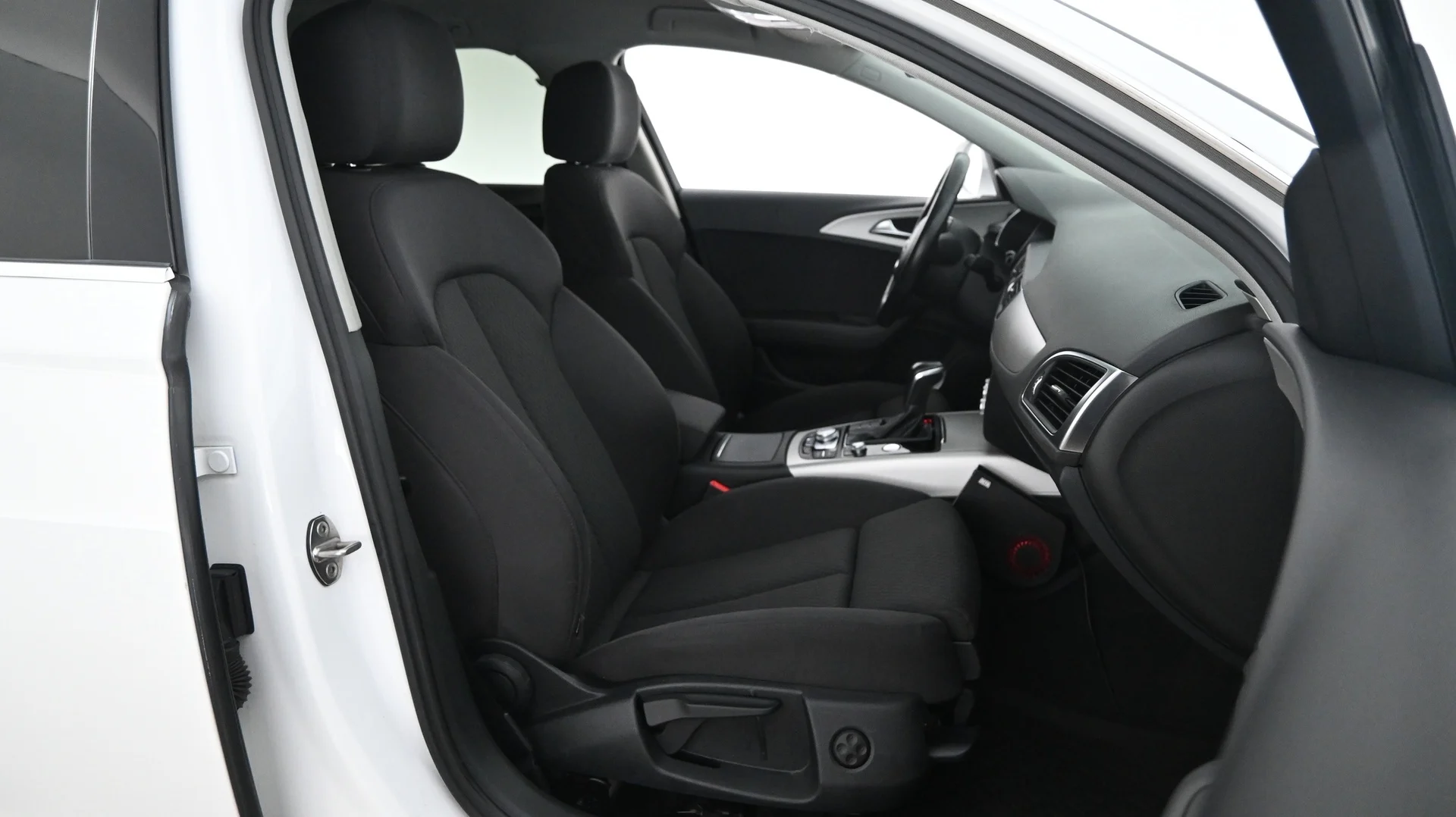 Car Image - 3TjjS0ZJ6wus30OF7CZZoe