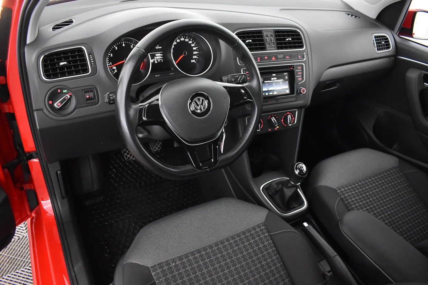 Car Image - 3TShCes4ohmFJgN9QUfXnF