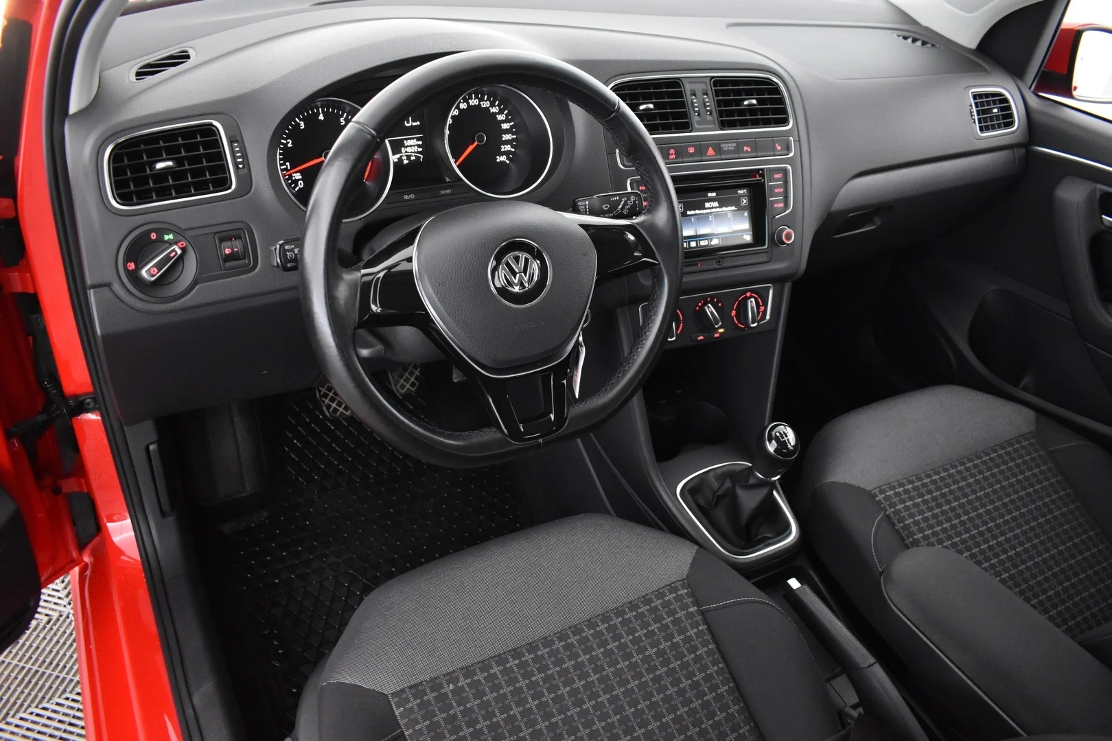 Car Image - 3TShCes4ohmFJgN9QUfXnF