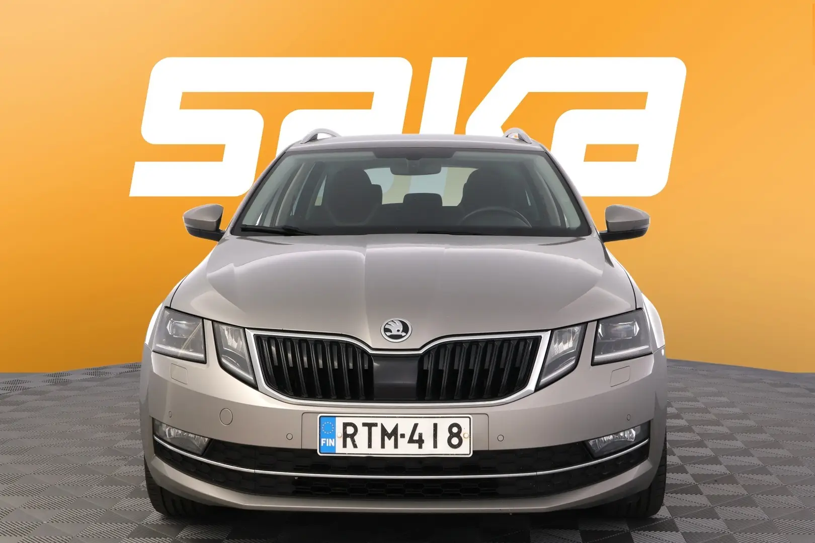 Car Image - 3ANJ5cLLxBcb9rQ5gM4xqF