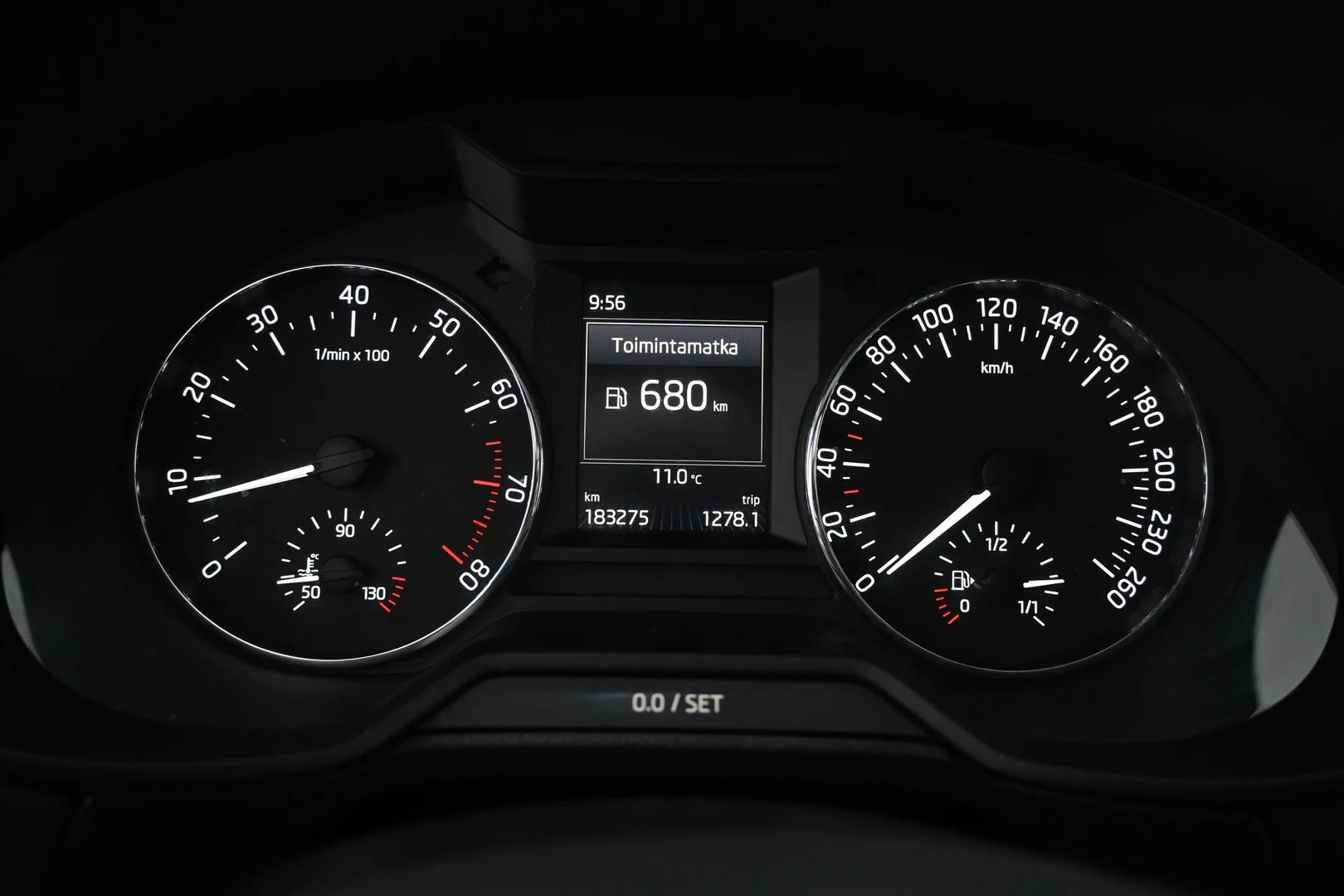 Car Image - ggi6FaqaENbQDowsZVg5Y