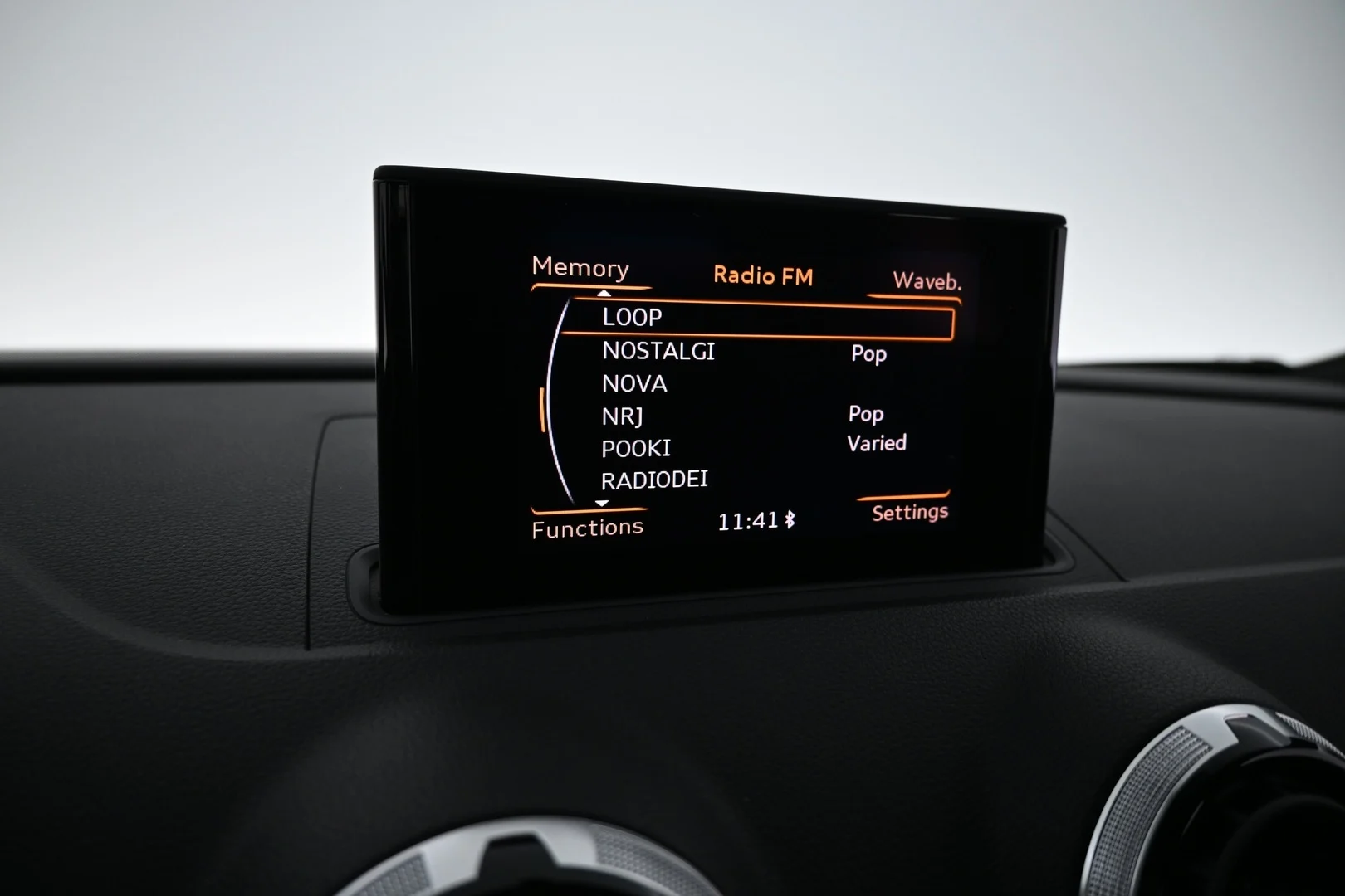 Car Image - 4xtEjQd8MLzcYWniEa9cl1