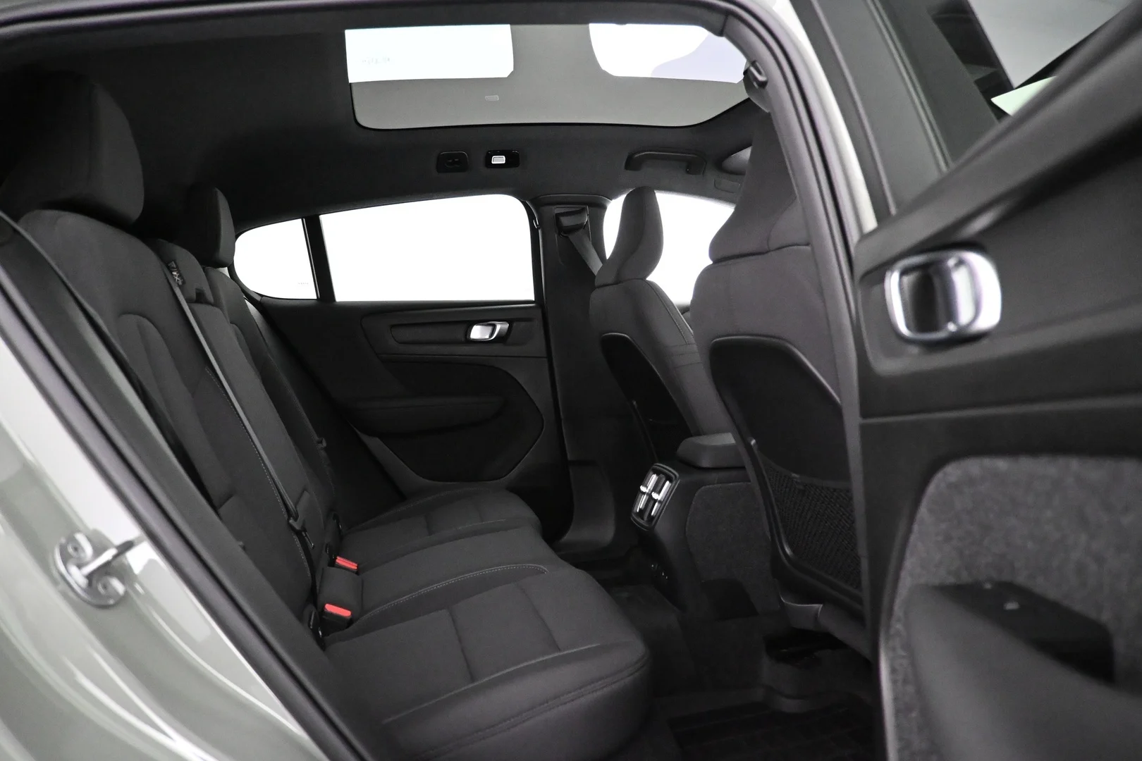 Car Image - TSVX4lwCGJY5PDtI0oXgm