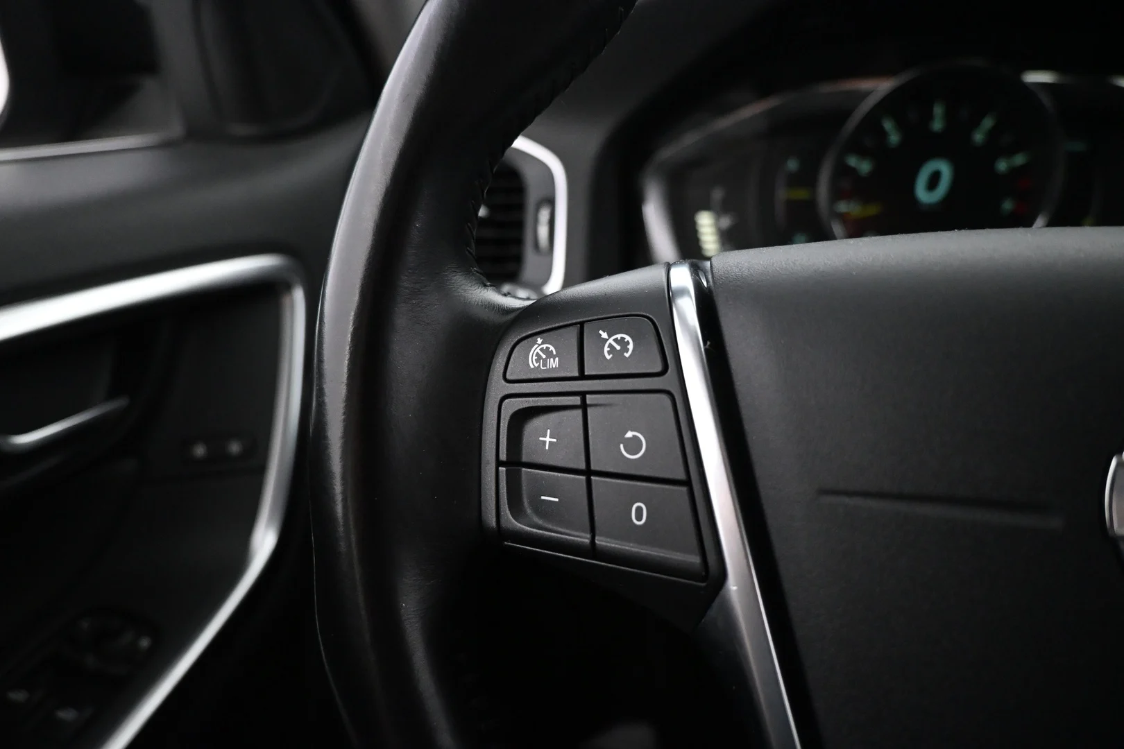Car Image - 6Ho5VzvTM40c5c3Owlv31I