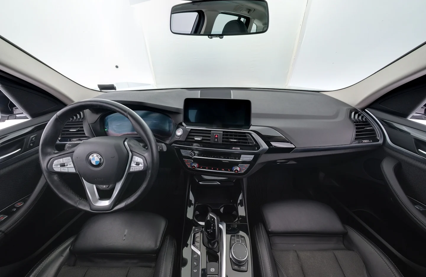 Car Image - 47kYgrp810B0qFwwN8bBXW